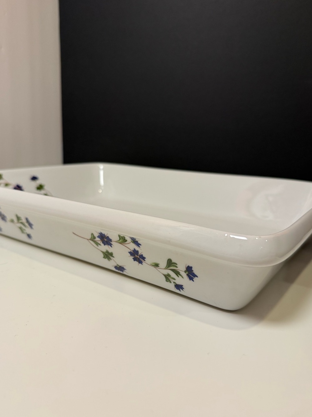 BIA Cordon Bleu Blue Floral Baker – 13x9, White Porcelain, Like New Preloved Con